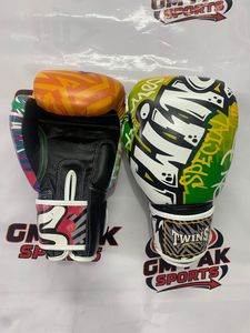 นวมชกมวยไทยแบบตีนตุ๊กแก รุ่น New Twins หลายสี หนังวัวแท้ 100% - Product Image 4