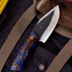 Couteau de chasse Skinner artisanal en résine de cône de pin, forgé à la main en Damas, avec étui, support OEM, couteau de camping à lame fixe - Product Image 2