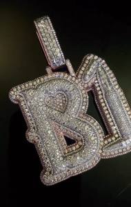 Pendentif Papillon Personnalisé Sertie de Diamants Moissanite, Collier Insecte Micro-Pavé en Argent 925, Bijou de Luxe avec Pierre Bleue, Style Statement - Product Image 3