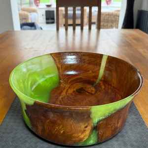 Elegante Tazón Redondo de Madera y Resina Ecológico para Almacenamiento de Alimentos en la Cocina y Contenedor Lavable - Product Image 6