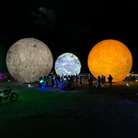 Modèle de lune gonflable géant publicitaire avec éclairage, imperméable, taille personnalisable, installation facile, ballon sur l'eau pour la décoration