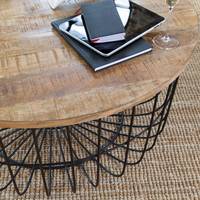Table basse Vandana Aston Zenova en bois de manguier et métal