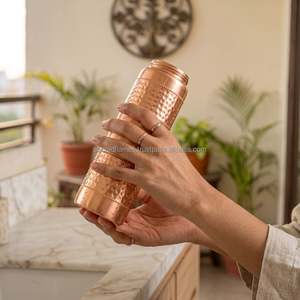 Bouteille d'eau en cuivre pur 1000 ml, finition martelée bicolore, anti-fuite, pour sport et yoga, vente en gros - Product Image 2
