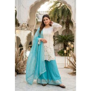 NUEVO DISEÑO, TRAJE DE 3 PIEZAS CON BORDADO LUCIDO Y LENTEJUELAS - Product Image 1