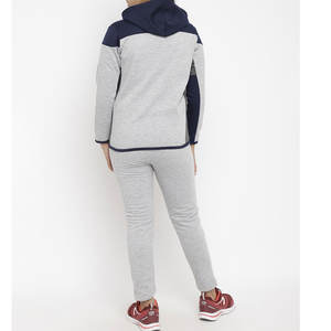 Conjunto Deportivo Informal con Capucha Premium para Adultos |   Conjunto Deportivo de Alto Rendimiento en Azul Hielo y Azul Marino con Contraste - Product Image 4