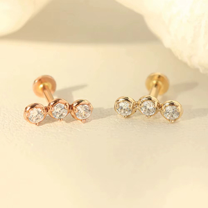 Zisma 14K Gold 3 Stone Lab Grown Diamond Labret Internal Threaded Flat <b>Back</b> Triple Cluster Stud Diamond Manufacturer - Product Image 1