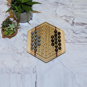 Jeu de société hexagonal en bois avec billes de verre colorées, stratégie moderne pour deux joueurs, design artisanal pour le plaisir - Product Image 5