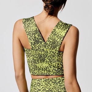 Conjunto de Yoga para Mujer al por Mayor de Alta Calidad, Transpirable, de Spandex/Nylon, 2 Piezas, Ropa Deportiva para Gimnasio, Estándar Internacional - Product Image 3