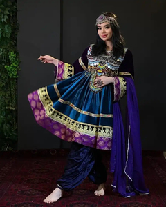 Robe maxi afghane élégante, magenta, faite à la main, traditionnelle, brodée, avec des miroirs, robe fluide, robe afghane Kuchi - Product Image 4