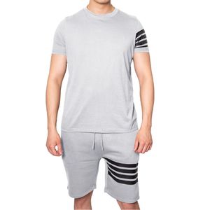 Ensemble T-shirt et short tendance pour homme, vêtements de sport, tenue d'entraînement de gym, tissu à séchage rapide, léger, personnalisable OEM ODM - Product Image 6