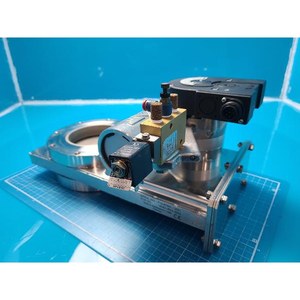 Válvula de Aislamiento de Péndulo al Vacío VAT 14040-JE44-0003, Usada como Pieza de Repuesto para Equipos Legacy Semiconductor - Product Image 4