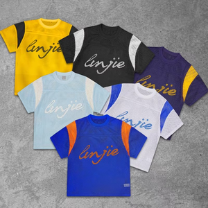 Camiseta de malla con bloques de color personalizados para hombre, manga corta, 100% poliéster, secado rápido, estilo urbano, camiseta de fútbol con paneles de malla abierta - Product Image 1