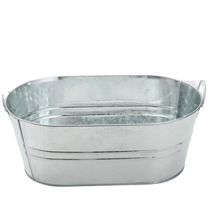 Galvanized metal beverages ice tub enhances the visual appeal of any bar, restaurant, hotel, or home entertainment setup - Product Image 1