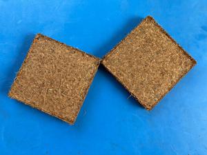 Cubes de fibre de coco (Cocopeat) Conditionneur de sol biodégradable Prêt à l'emploi Haute rétention d'eau pour la culture des plantes Hydroponie Jardin - Product Image 3