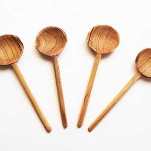 Ensemble de cuillères en bois en forme de cœur faites à la main, écologiques, rustiques et naturelles, pour la décoration de la maison - Product Image 2