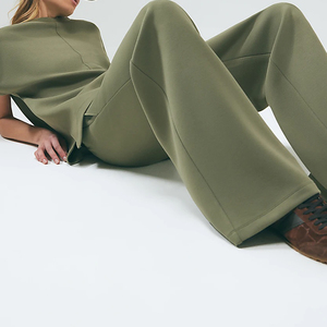 Ensemble de vêtements amples personnalisés pour femmes : T-shirts unis et pantalons de survêtement à jambes larges 2026 – Tenue décontractée en molleton de coton doux pour femmes - Product Image 4