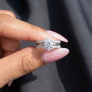 Anillo de doble banda con diseño de rayos de sol y diamantes de moissanita de corte redondo, plata 925 original, ideal para mujeres, regalo de boda o promesa, joyería para ella. - Product Image 6