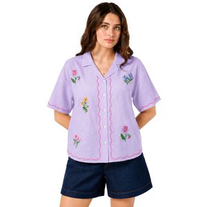 เสื้อเชิ้ตผู้หญิงแขนสั้นปักลายดอกไม้สีม่วงลาเวนเดอร์ ติดกระดุม คอปก ผ้าฝ้ายลำลองสำหรับฤดูร้อน เสื้อแฟชั่นสั่งทำพิเศษ - Product Image 1
