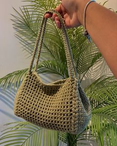 Sac fourre-tout en coton fait main au crochet avec rayures bleues, style bohème, forme irrégulière, décoration intérieure - Product Image 5