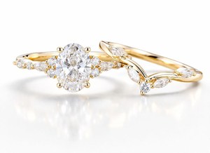Ensemble de fiançailles en or avec diamant de laboratoire ovale éternel et diamant marquise - Product Image 2