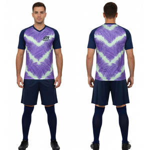 Tenue de football au design populaire, en tissu doux, couleur personnalisable, vêtements de sport très demandés - Product Image 1