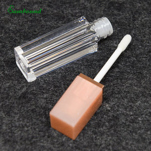 Tubes de gloss à lèvres de luxe personnalisés de haute qualité en gros, 5 ml, PET avec couvercle doré, logo personnalisé pour fabricant de cosmétiques, meilleur prix OEM - Product Image 6