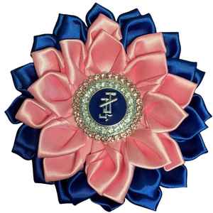 Broche en satin ornée de fleurs JJOA, épinglette de la sororité Jack and Jill, accessoire de bijouterie, cadeau pour les membres de la confrérie grecque - Product Image 1