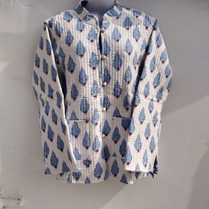 เสื้อคลุมคาร์ดิแกนผ้าฝ้ายทอมือสำหรับผู้หญิง แบบสองด้าน ลายปักดอกไม้ พร้อมโลโก้ด้านหน้า เหมาะสำหรับฤดูหนาว - Product Image 1