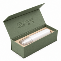 Boîte d'emballage cosmétique personnalisée en papier kraft recyclable avec logo en relief et insert en pulpe moulée pour les soins de la peau