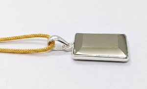 Colgante Cuadrado Geométrico de Pirita Cristalina Bañado en Oro con Engaste de Bisel, Dije de Aleación, Estilo Clásico, Collar de Moda Unisex - Product Image 4