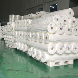 Rouleaux de tissu non tissé médical écologique respirant antibactérien hydrosoluble léger aiguilleté 100% uni - Product Image 5