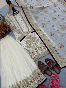 Costume Anarkali traditionnel indien pakistanais pour femmes, en soie blanche brodée, coupe ample, longueur au sol, pour mariage - Product Image 6