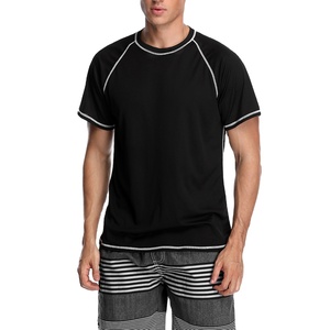 Chemise courte coupe sèche UPF 50 + pour hommes, vêtements de plage respirants avec logo avant pour la plongée, le surf et les sports de plage - Product Image 1
