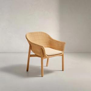 Fauteuil contemporain en bois massif avec assise et dossier en rotin naturel – Mobilier élégant pour restaurant, café, hôtel - Product Image 2