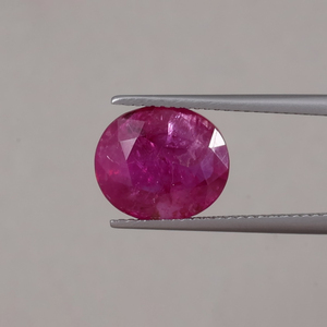 Rubis naturel en vrac de qualité supérieure, 5,99 carats, rose, taille ovale 12x10mm, certifié IGI, taillé à la main, clair, pour la joaillerie - Product Image 1