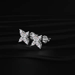 Boucles d'oreilles clous fleur en moissanite marquise 2,80 TCW, couleur incolore VVS, or 14K, grappe florale à 4 pierres, fermoir à charnière, bijoux faits main - Product Image 3