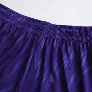 ชุดยูนิฟอร์มบาสเก็ตบอลผู้ชายสีม่วงดำขาวแบบระบายอากาศได้ดี พร้อมกางเกงขาสั้นแบบซับลิเมชั่นสำหรับทีม - Product Image 2