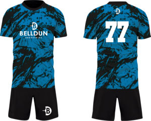 ชุดเสื้อเจอร์ซีย์กีฬาสีเขียวคลาสสิกสำหรับผู้ชาย แบบสั้น ผลิตจากโพลีเอสเตอร์ 100% รุ่นใหม่ล่าสุด ชุดฟุตบอลพร้อมสกรีนโลโก้ตามสั่ง - Product Image 1