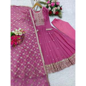 Vestido de Fiesta Hecho a Mano con Corte en A, Cintura Imperio y Dupatta de Diseño - Product Image 1