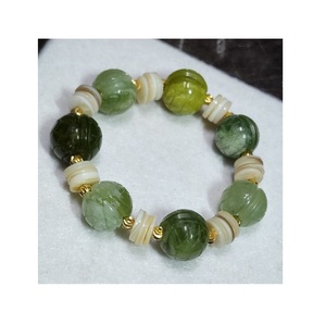 Pulsera de Resina de Lujo Hecha a Mano con Patrón Artístico en Espiral, Accesorio de Joyería de Moda para Mujer, Uso Diario - Product Image 1