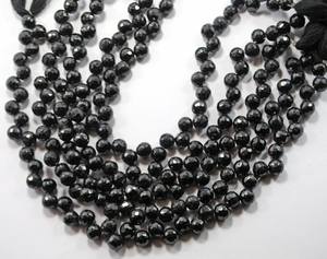 Cuentas redondas facetadas de espinela negra natural, perforadas lateralmente, cuentas sueltas de piedras preciosas para la fabricación de joyería artesanal. - Product Image 2