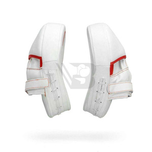 Nouvelles manettes de boxe professionnelles en cuir de qualité supérieure, fabriquées sur mesure, avec mousse haute densité, pour l'entraînement et le MMA. - Product Image 2