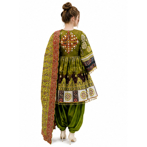 Vêtements pour femmes de haute qualité, couleur verte, style vintage Kuchi, hautement personnalisables, mode moderne, robes vintage afghanes Kuchi. - Product Image 5