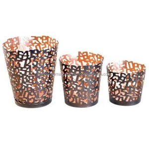 Ensemble de bougeoirs votifs en fer rond décoratif pour la maison de 3 pièces avec revêtement en poudre noire or et extérieur intérieur fini - Product Image 4