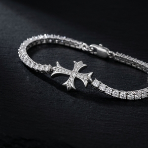 Pulsera de tenis gótica de cristal plateado con cruz, chapada en oro blanco, unisex, con diamantes CVD HPHT de laboratorio - Product Image 4