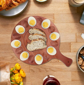 Plato redondo de madera para huevos rellenos con recipientes para salsa y compartimentos para adornos a buen precio - Product Image 5