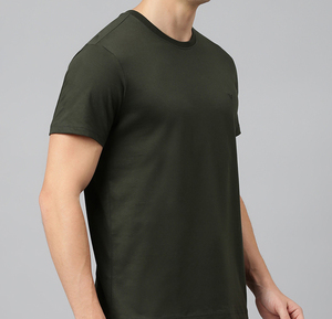 T-shirt basique en coton pour homme, coupe classique, manches courtes, léger, décontracté, idéal pour le sport, les voyages et les tenues quotidiennes. - Product Image 3