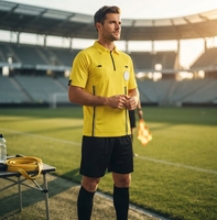 Ensemble d'arbitre TESSUTO rouge, noir et blanc, 3 pièces : maillot, short, chaussettes, polo à demi-zip avec poche pour carte, uniforme d'arbitrage de football