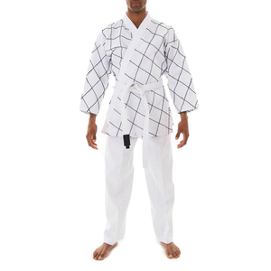 Uniforme de judo professionnel fabriqué par un fabricant spécialisé, 100% coton respirant, tenue d'entraînement avec ceinture - Product Image 1