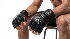 ถุงมือ MMA Dumela EVO สีดำด้าน หนังทนทาน ระบายอากาศได้ดี อุปกรณ์ป้องกันสำหรับการฝึกซ้อม ใช้ได้ทุกฤดู - Product Image 4